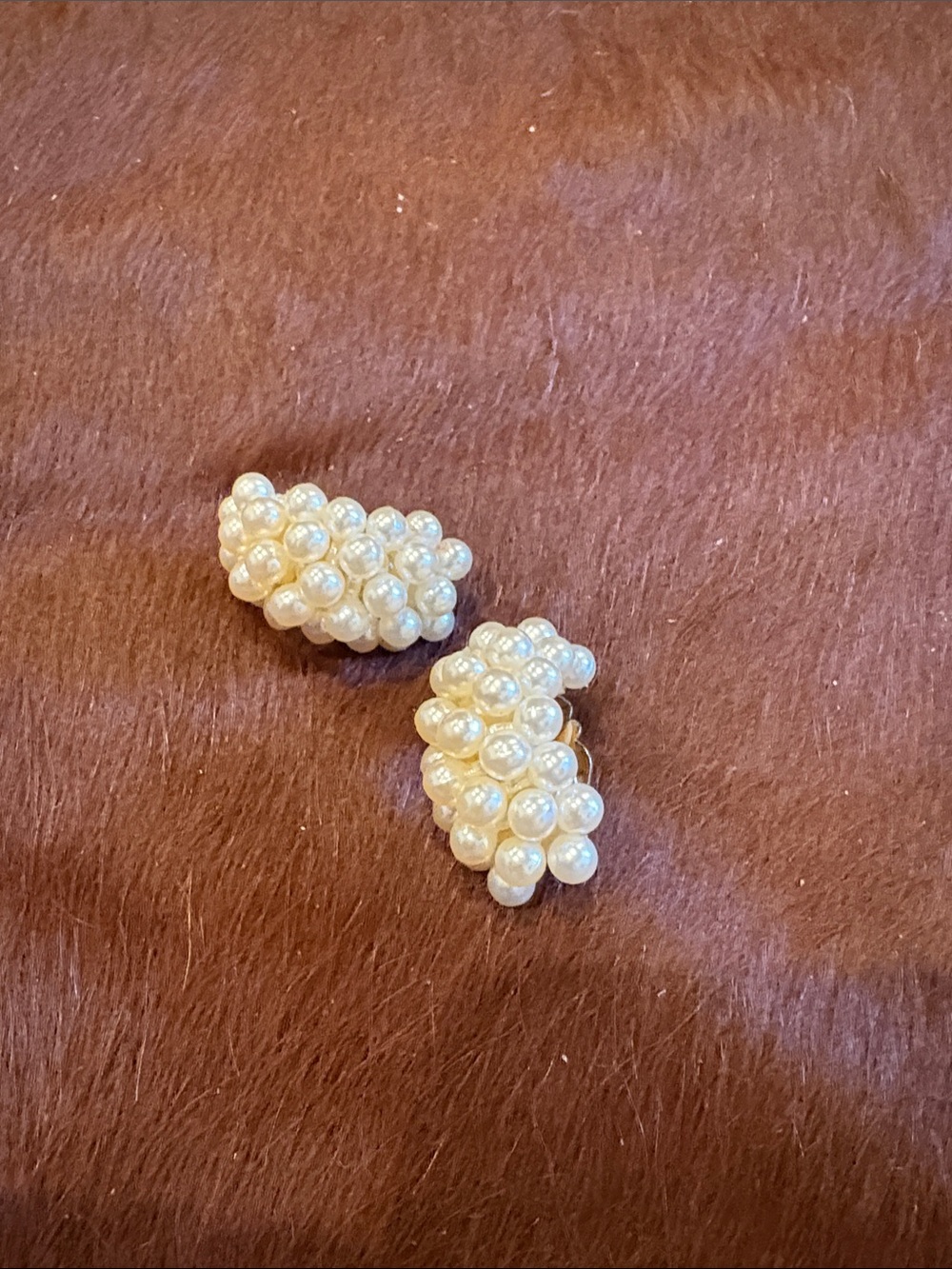 Pearl Cluster Clip-On Earrings - Cream Pearls
